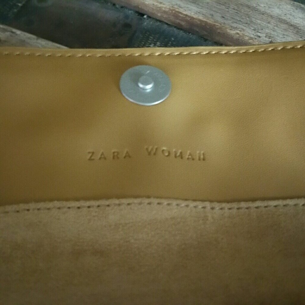 Zara Woman Leather Crossbody Bag - Picture 8 of 8